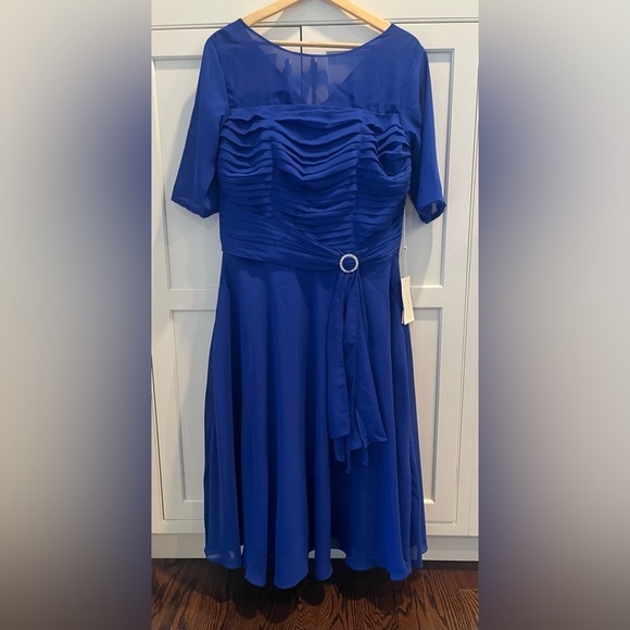 TS. Couture Womens Dress Blue Evening Gown size L/XL NWT - Picture 1 of 10
